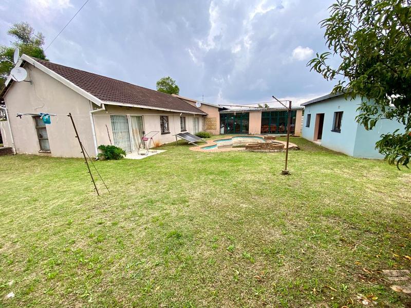 3 Bedroom Property for Sale in Fleurhof Gauteng