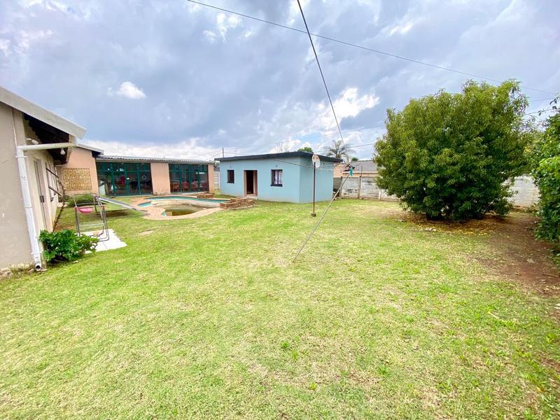 3 Bedroom Property for Sale in Fleurhof Gauteng