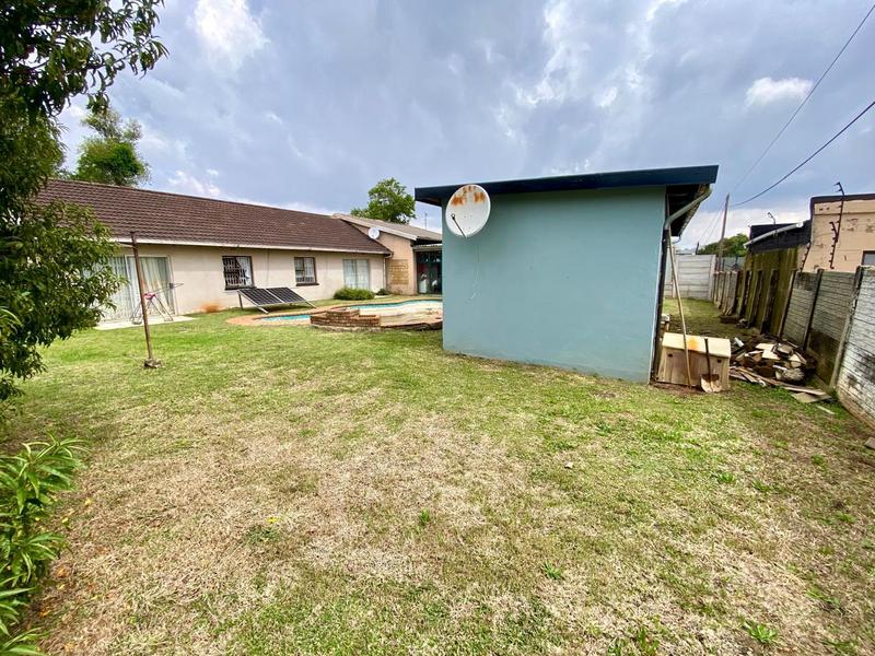 3 Bedroom Property for Sale in Fleurhof Gauteng