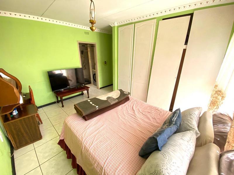 3 Bedroom Property for Sale in Fleurhof Gauteng