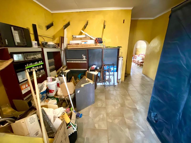 3 Bedroom Property for Sale in Fleurhof Gauteng