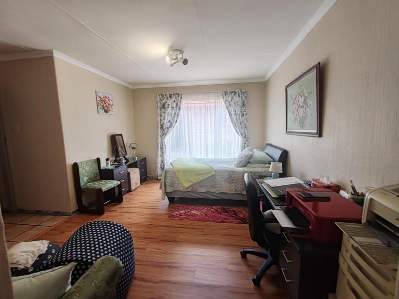 3 Bedroom Property for Sale in Wierda Park Gauteng