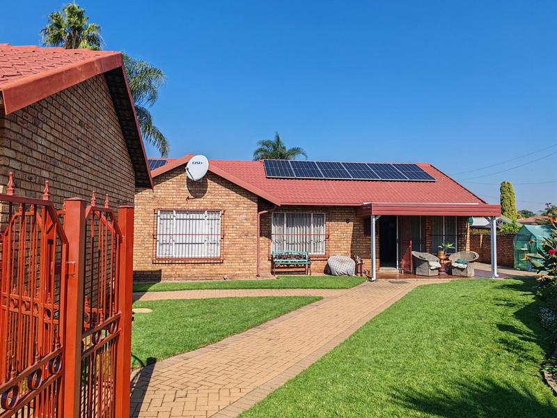 3 Bedroom Property for Sale in Wierda Park Gauteng