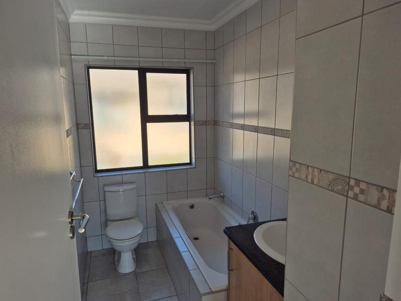 To Let 3 Bedroom Property for Rent in Meyersdal Gauteng