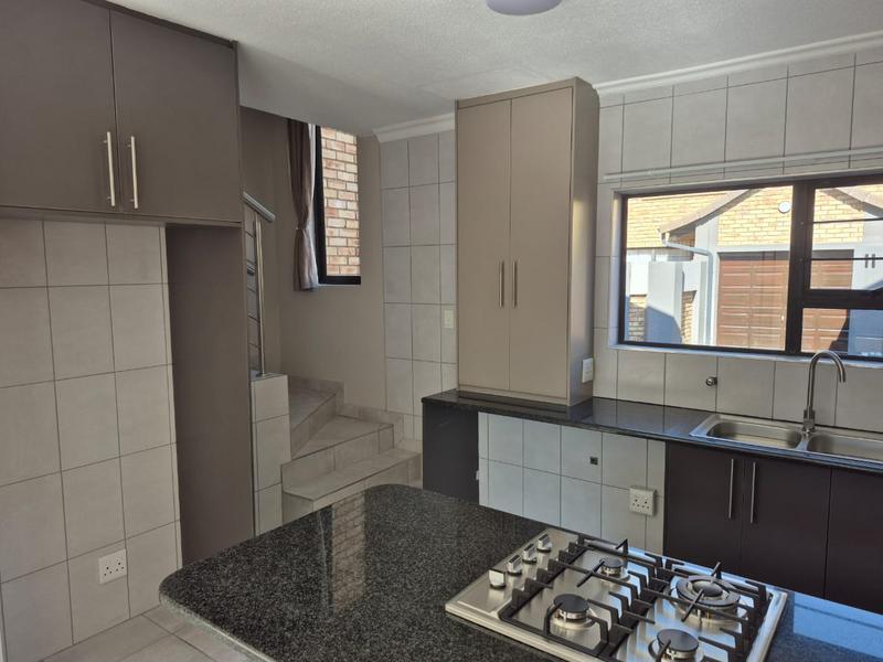 To Let 3 Bedroom Property for Rent in Meyersdal Gauteng