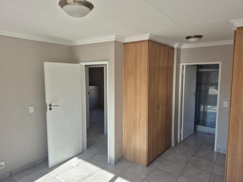 To Let 3 Bedroom Property for Rent in Meyersdal Gauteng
