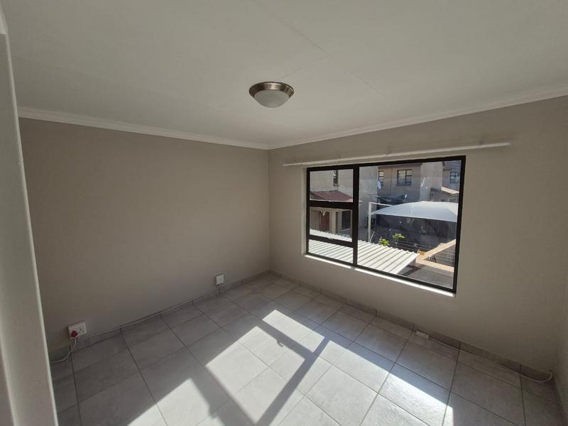 To Let 3 Bedroom Property for Rent in Meyersdal Gauteng