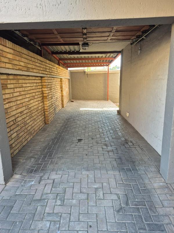 To Let 3 Bedroom Property for Rent in Meyersdal Gauteng