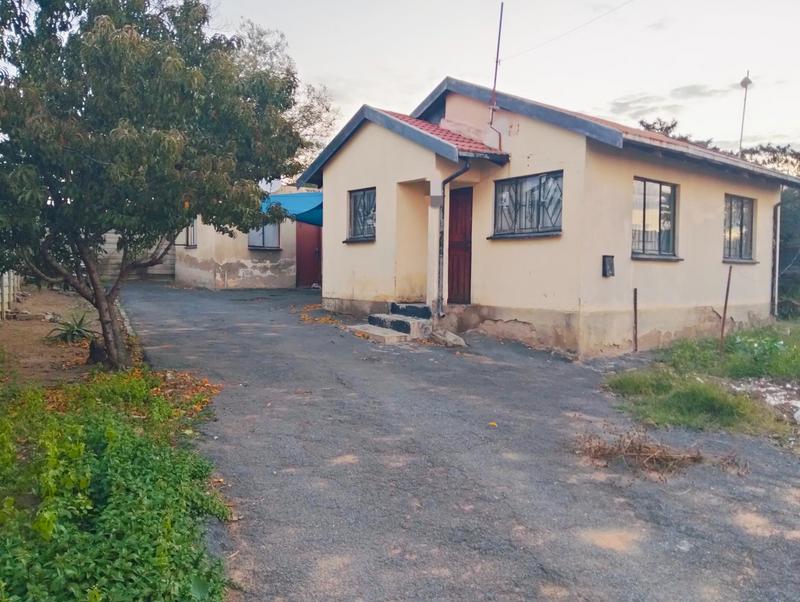 6 Bedroom Property for Sale in Norkem Park Gauteng