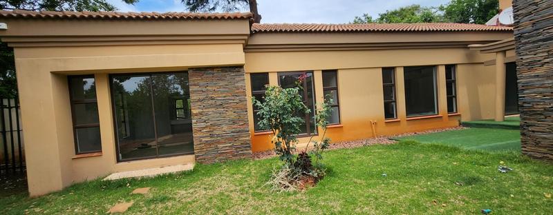 5 Bedroom Property for Sale in Oriel Gauteng