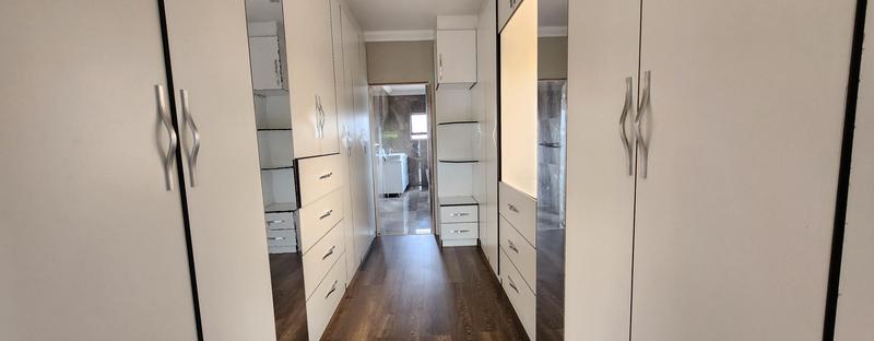 5 Bedroom Property for Sale in Oriel Gauteng