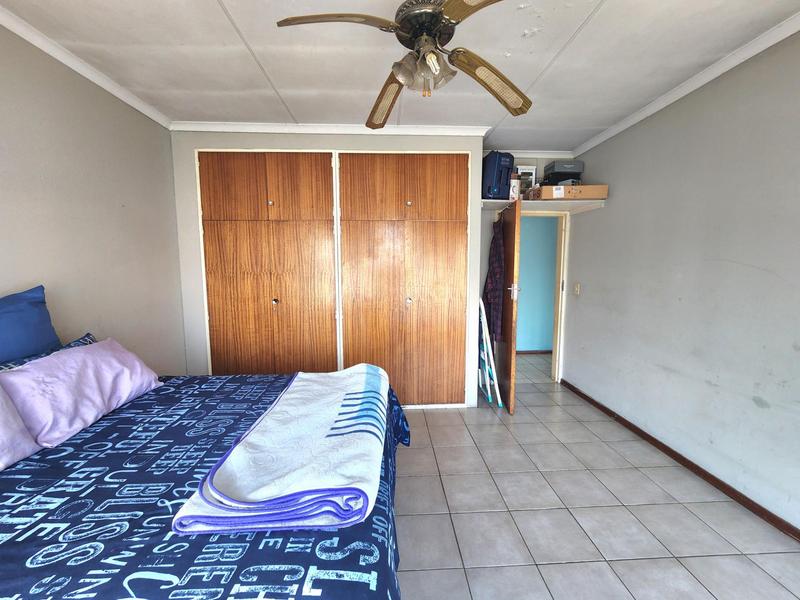 2 Bedroom Property for Sale in Cruywagenpark Gauteng
