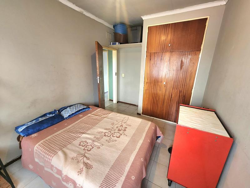 2 Bedroom Property for Sale in Cruywagenpark Gauteng