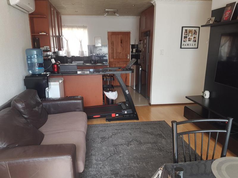 3 Bedroom Property for Sale in Heuwelsig Estate Gauteng