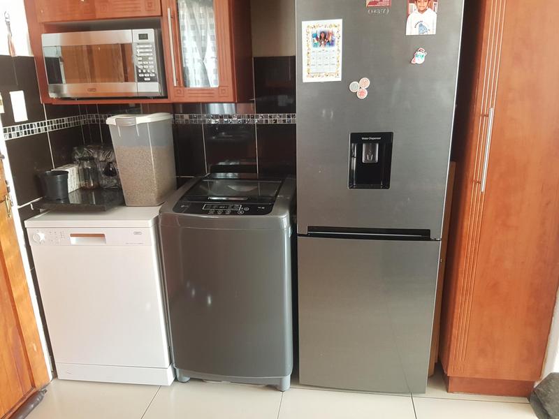 3 Bedroom Property for Sale in Heuwelsig Estate Gauteng