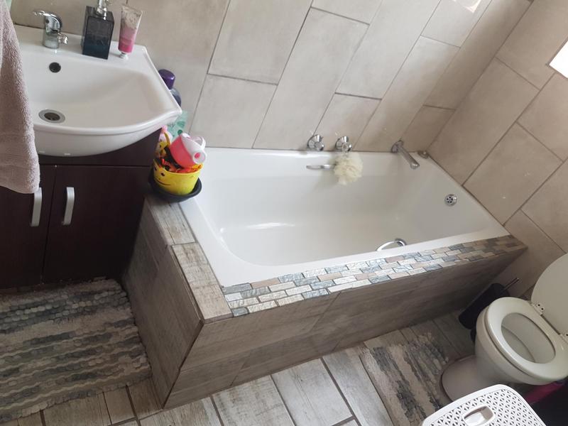 3 Bedroom Property for Sale in Heuwelsig Estate Gauteng