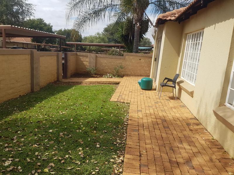 3 Bedroom Property for Sale in Heuwelsig Estate Gauteng