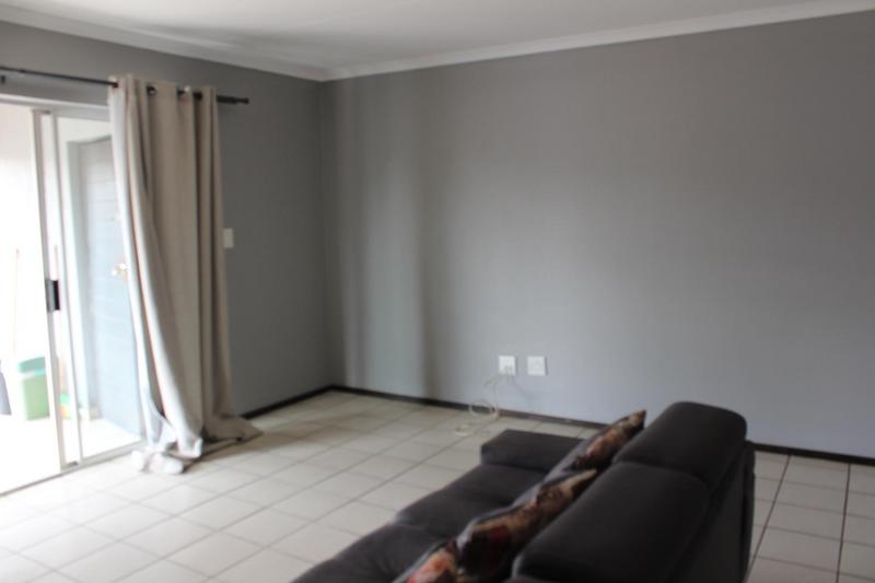 To Let 2 Bedroom Property for Rent in Bardene Gauteng