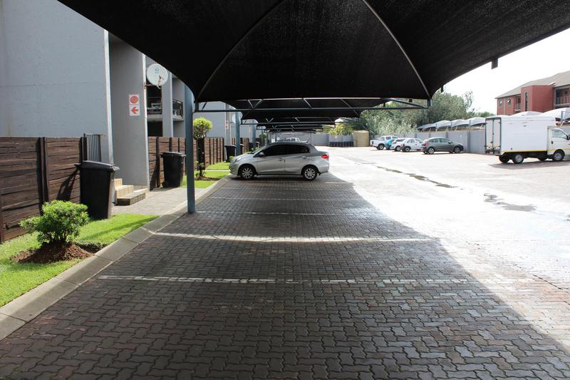 To Let 2 Bedroom Property for Rent in Bardene Gauteng