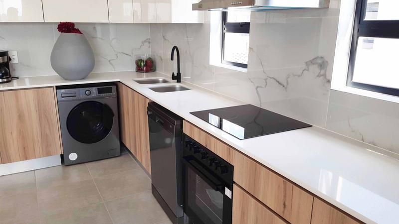 To Let 2 Bedroom Property for Rent in Waterfall Gauteng