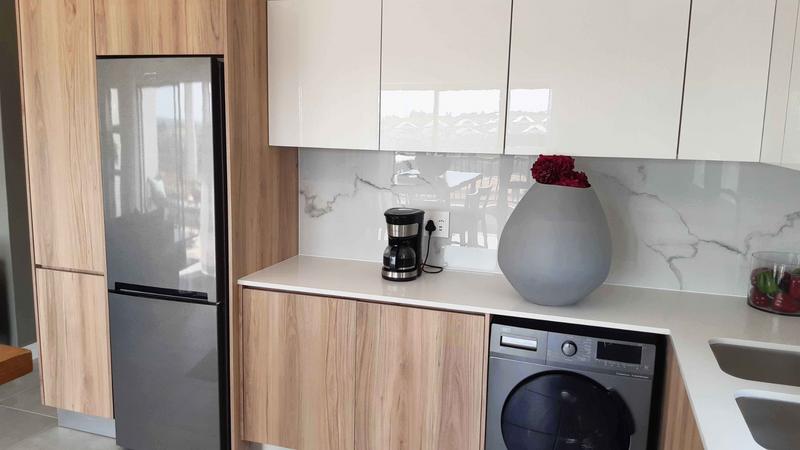 To Let 2 Bedroom Property for Rent in Waterfall Gauteng