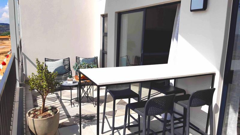 To Let 2 Bedroom Property for Rent in Waterfall Gauteng