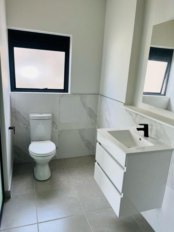 To Let 3 Bedroom Property for Rent in Waterfall Gauteng