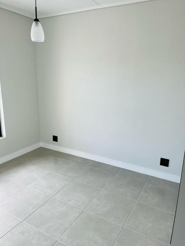 To Let 3 Bedroom Property for Rent in Waterfall Gauteng