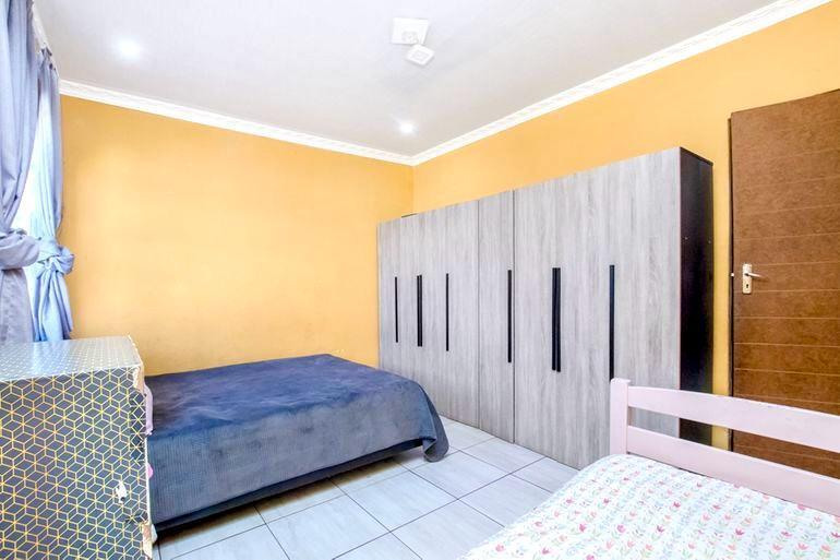 To Let 4 Bedroom Property for Rent in Glen Ridge Gauteng
