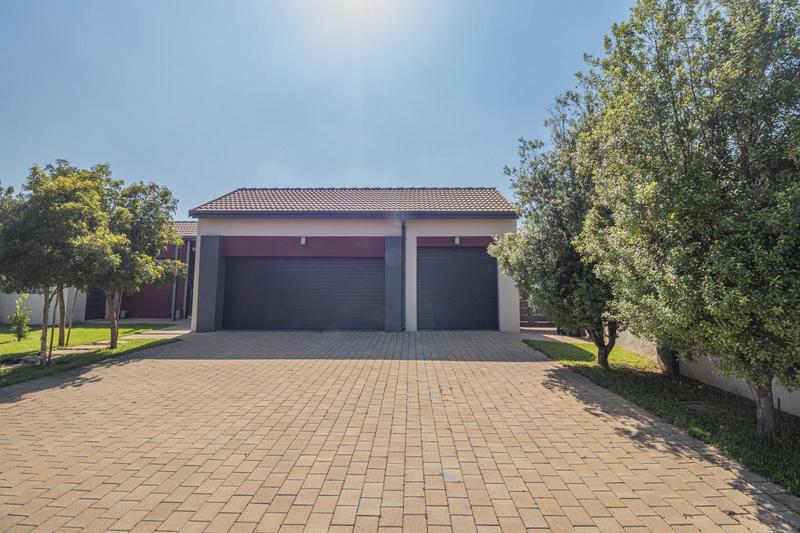 4 Bedroom Property for Sale in Midstream Meadows Gauteng