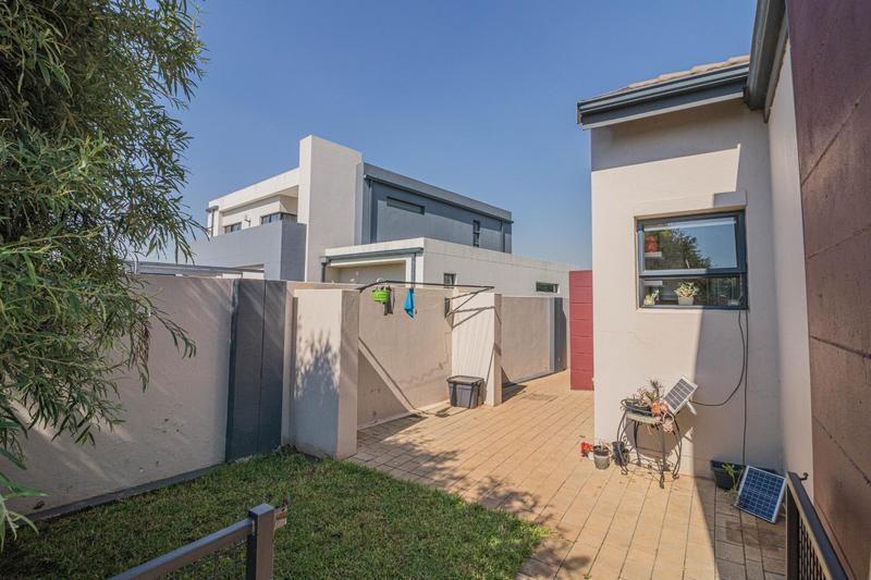 4 Bedroom Property for Sale in Midstream Meadows Gauteng