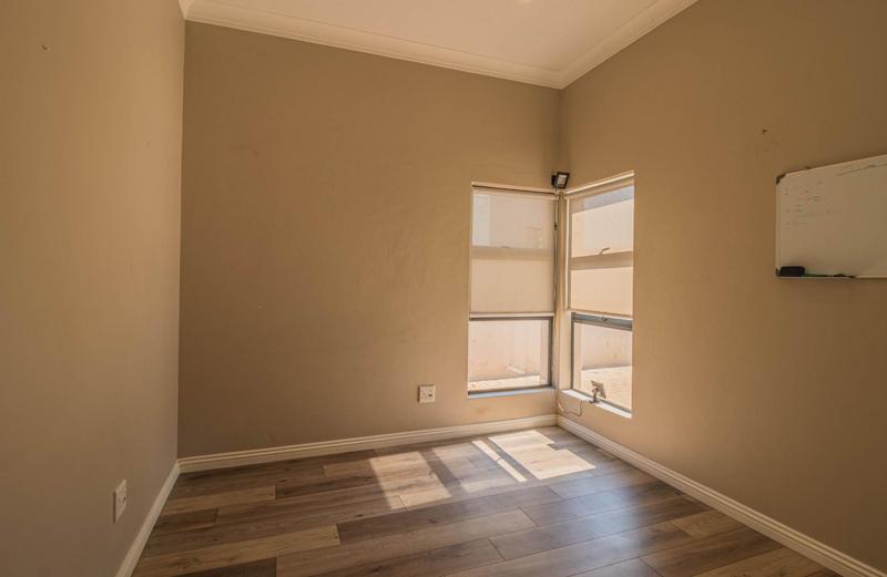 4 Bedroom Property for Sale in Midstream Meadows Gauteng