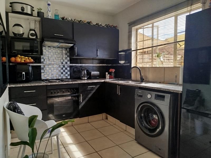3 Bedroom Property for Sale in Annlin Gauteng