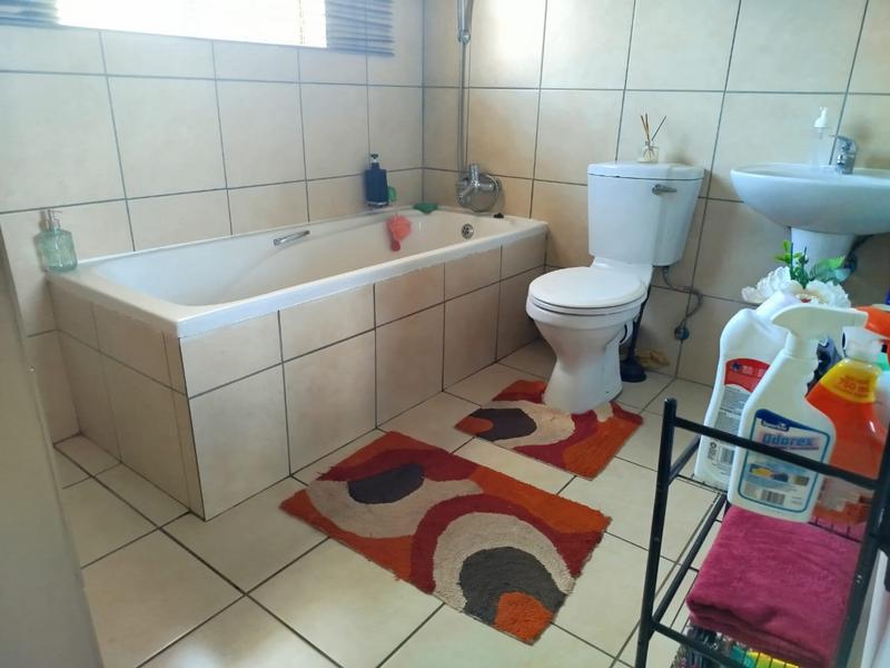3 Bedroom Property for Sale in Annlin Gauteng
