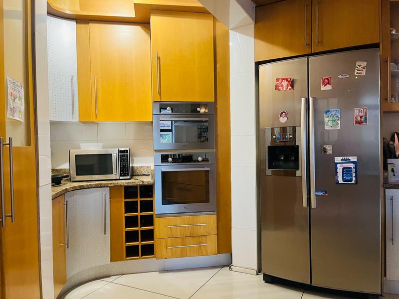5 Bedroom Property for Sale in Montana Gauteng