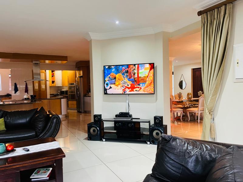 5 Bedroom Property for Sale in Montana Gauteng