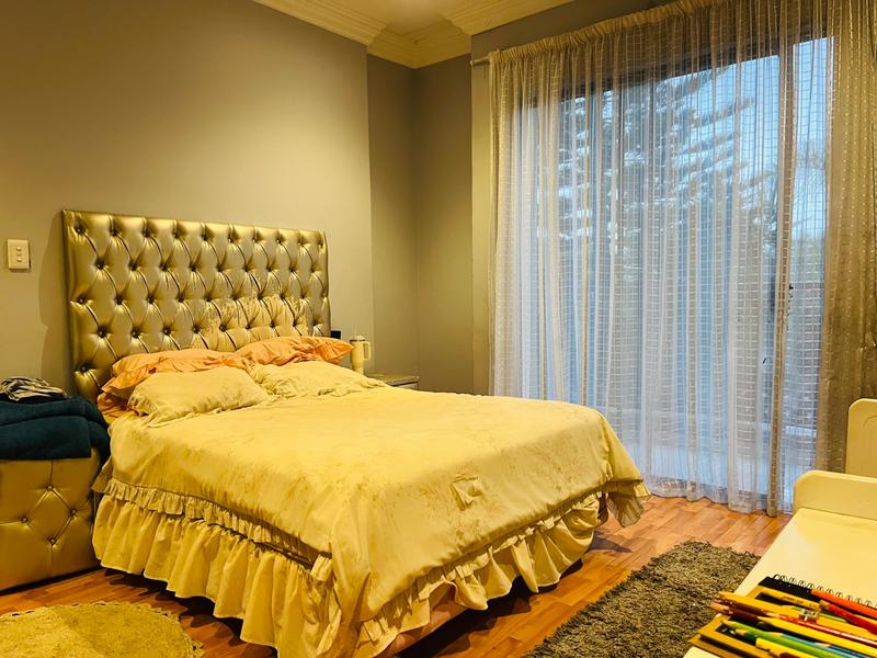 5 Bedroom Property for Sale in Montana Gauteng