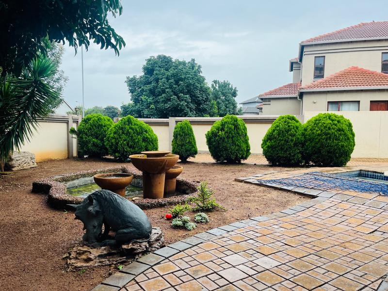 5 Bedroom Property for Sale in Montana Gauteng