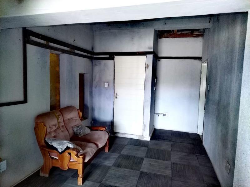 5 Bedroom Property for Sale in Orange Farm Gauteng