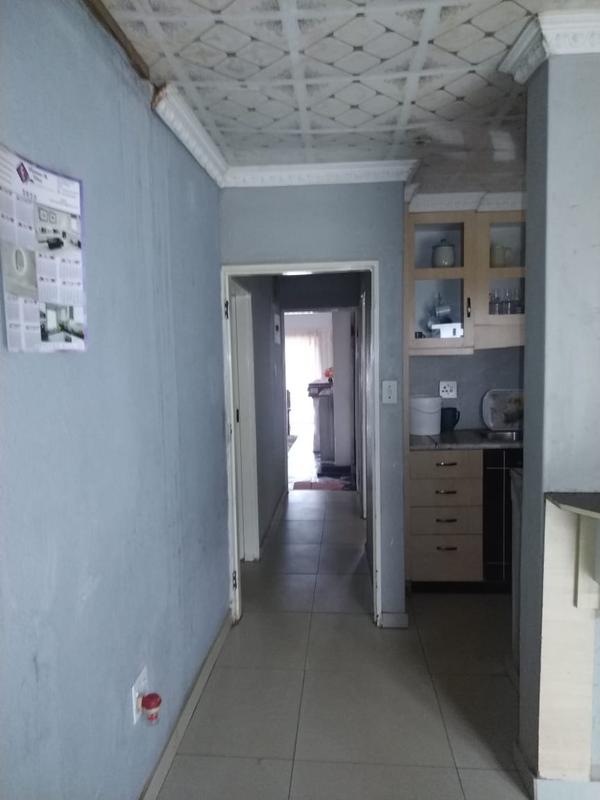 5 Bedroom Property for Sale in Orange Farm Gauteng