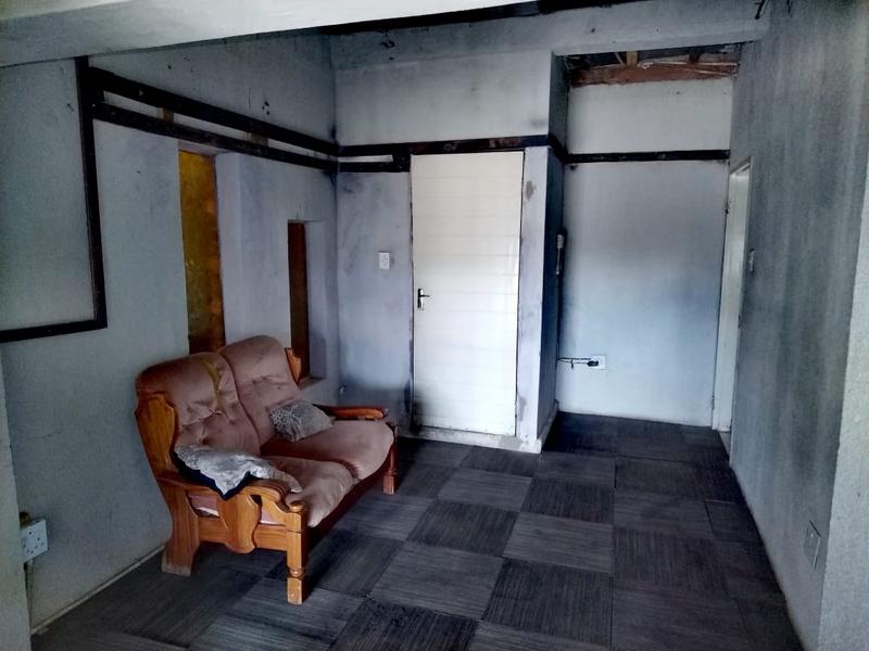 5 Bedroom Property for Sale in Orange Farm Gauteng
