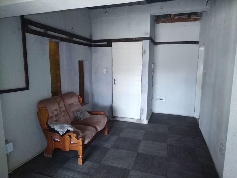 5 Bedroom Property for Sale in Orange Farm Gauteng