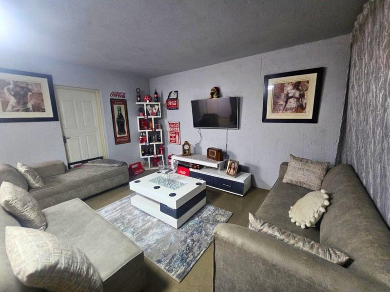 3 Bedroom Property for Sale in Glen Marais Gauteng