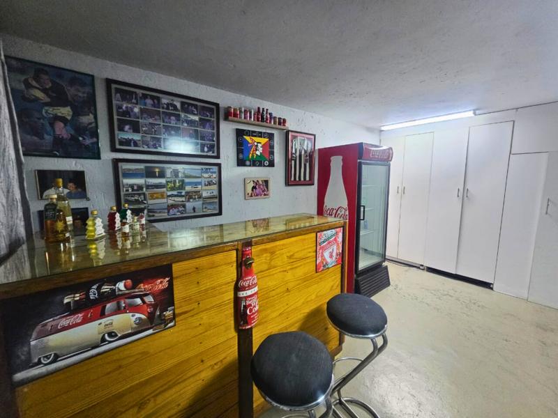 3 Bedroom Property for Sale in Glen Marais Gauteng
