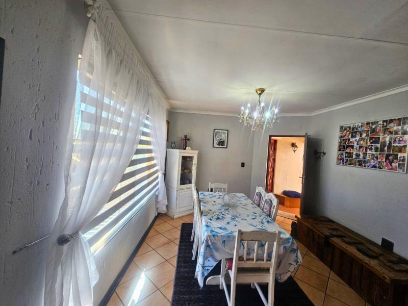 3 Bedroom Property for Sale in Glen Marais Gauteng