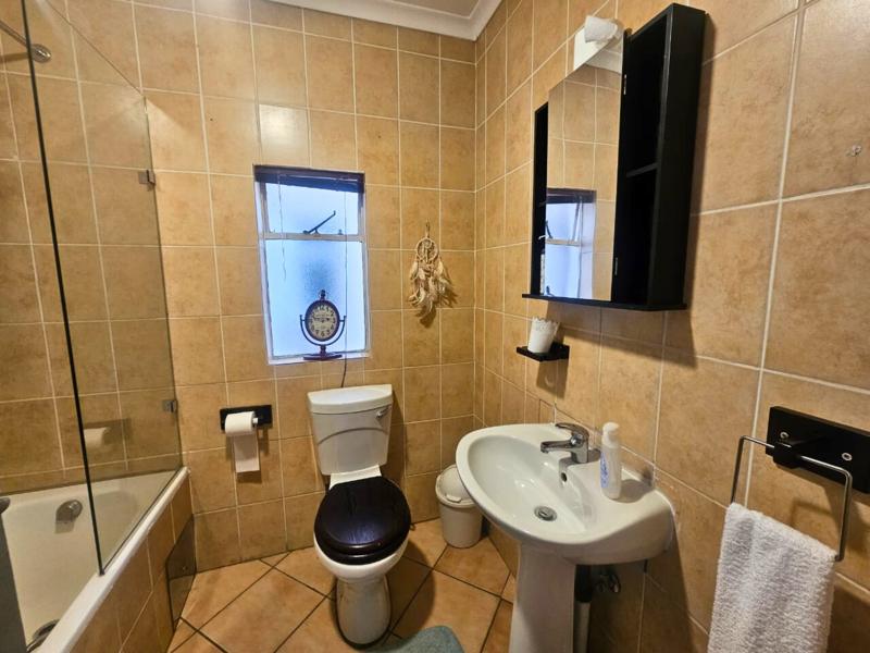 3 Bedroom Property for Sale in Glen Marais Gauteng