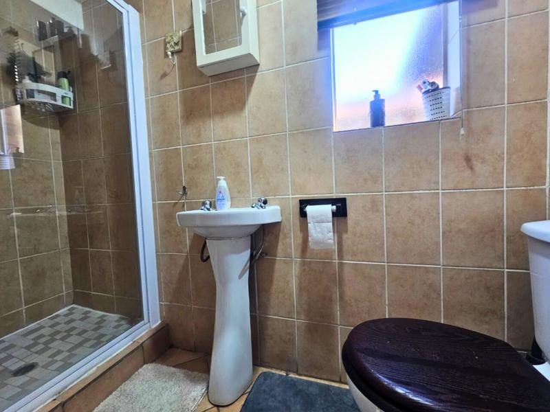 3 Bedroom Property for Sale in Glen Marais Gauteng