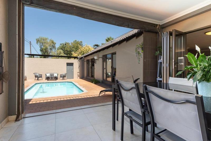 4 Bedroom Property for Sale in Brackenhurst Gauteng