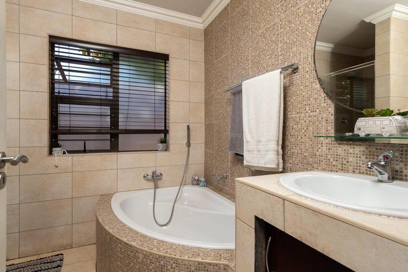 4 Bedroom Property for Sale in Brackenhurst Gauteng