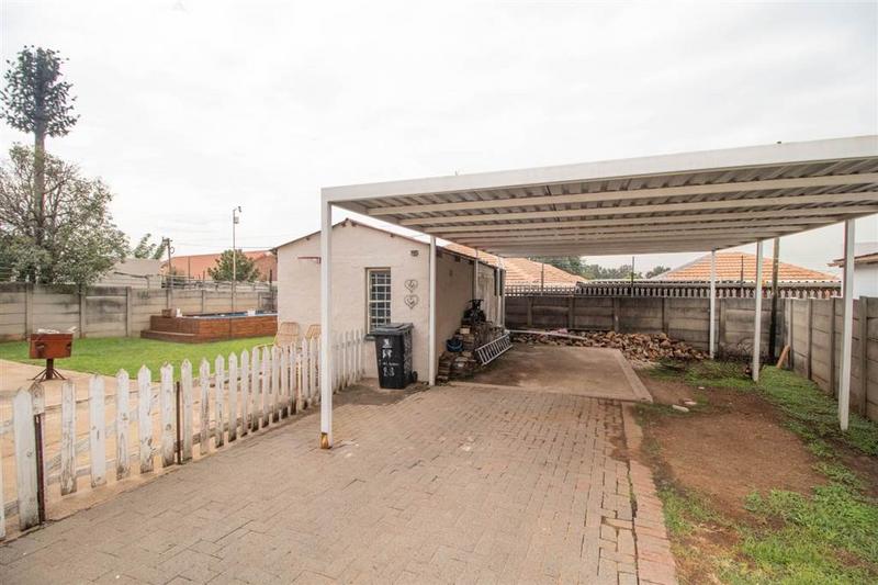 3 Bedroom Property for Sale in Florentia Gauteng